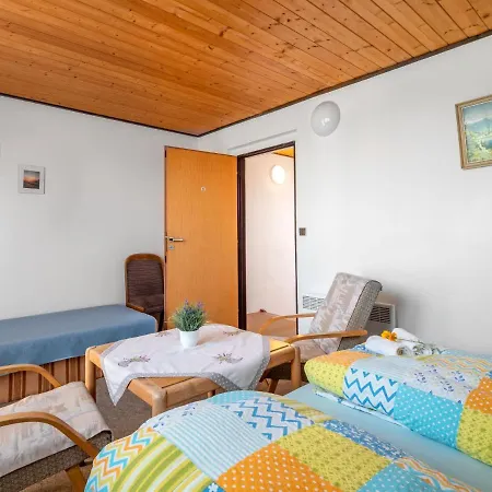 Apartment Rabyne-1 By Interhome Rabyne